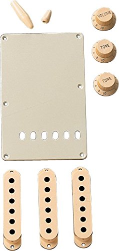 Product Cover Fender Aged White Stratocaster Accessory Kit