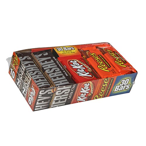 Product Cover HERSHEY'S Halloween Chocolate Candy Bar Assorted Variety Pack (HERSHEY'S Milk Chocolate, HERSHEY'S Milk Chocolate Almond, KIT KAT, REESE'S Cups), Full Size, 30 Count Gift