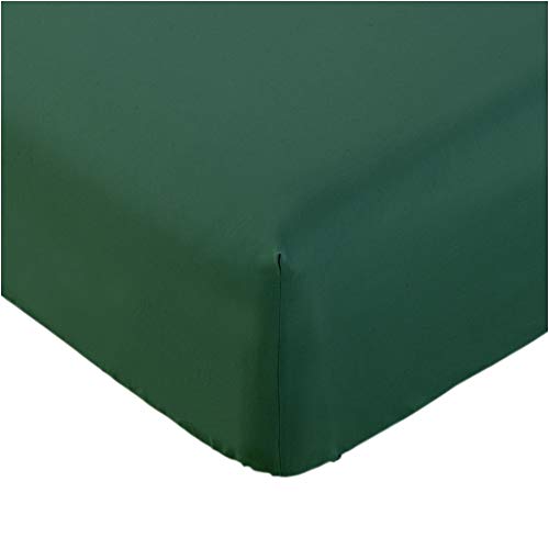 Product Cover Queen - 1 Fitted Sheet , Emerald Green : Mellanni Fitted Sheet Queen Emerald-Green - HIGHEST QUALITY Brushed Microfiber 1800 Bedding - Wrinkle, Fade, Stain Resistant - Hypoallergenic - (Queen, Emerald Green)