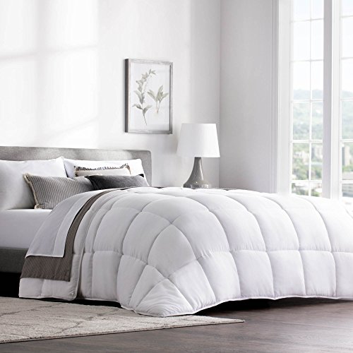 Product Cover WEEKENDER Quilted Down Alternative Hotel-Style Comforter - Use as Duvet Insert or Stand-Alone Comforter - Hypoallergenic - Great for All Seasons - Corner Duvet Tabs - Queen - Classic White