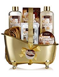 Product Cover spa gift basket, luxury 13 piece bath & body set for men & women, white rose & jasmine fragrance - contains shower gel, bubble bath, body scrub, bath salt, 6 bath bombs, pouf, cosmetic bag & gold tub