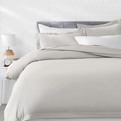 Product Cover AmazonBasics Microfiber 3-Piece Quilt/Duvet/Comforter Cover Set - King, Light Grey - with 2 pillow covers